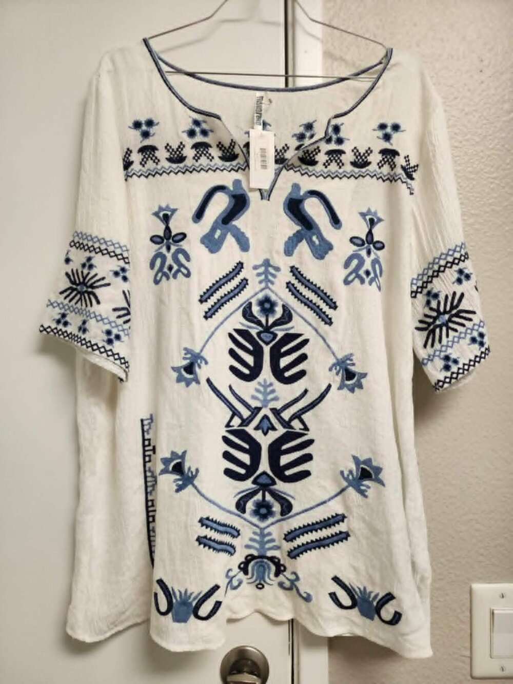 NWT Jacqueline B White Blue Embroidered Tunic | Size M | Folk Art | Boho